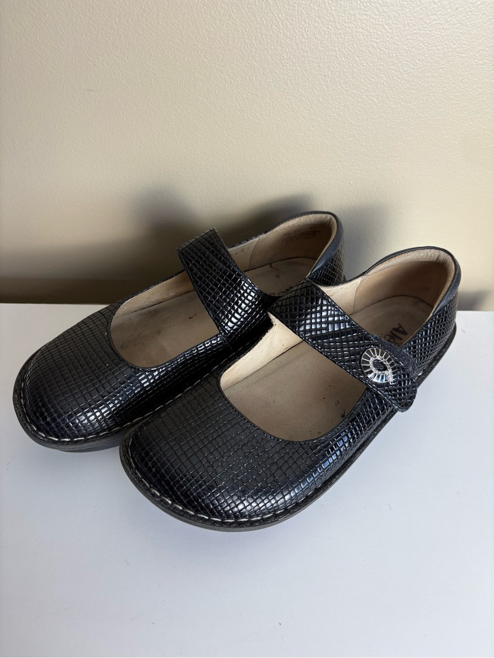 Alegria Paloma Jazzy Black Textured Leather Mary Jane Shoes Size 41
